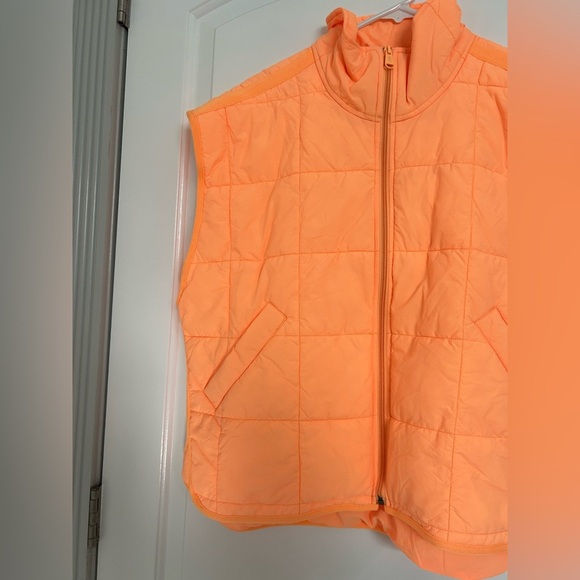 Free People Movement Pippa Packable Puffer Vest Neon
Clementine Size large - Picture 7 of 13
